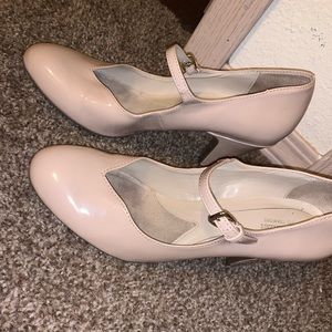 Women’s Nude Professional heel